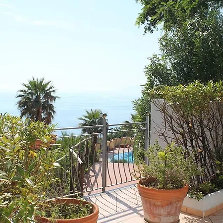 Residenza Del Golfo Hotel 4*