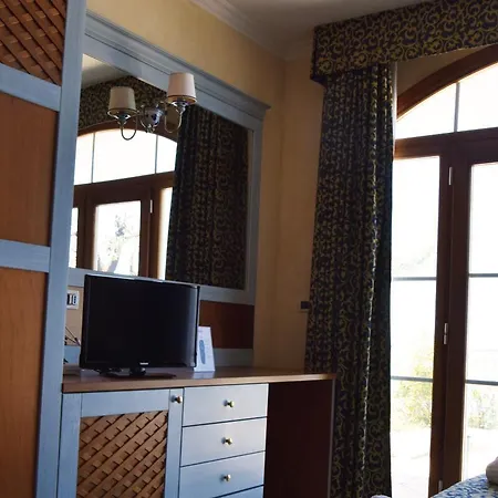 מלון Residenza Del Golfo 4*