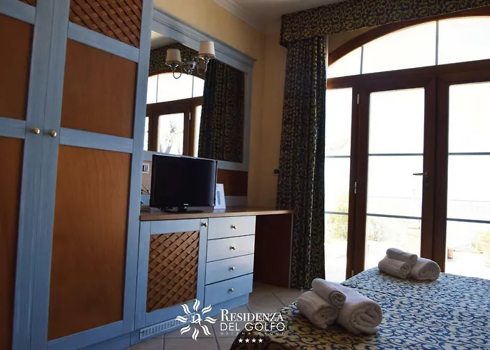Hotel Residenza Del Golfo 4*