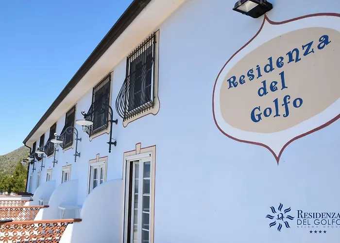 Residenza Del Golfo Hotel 4*